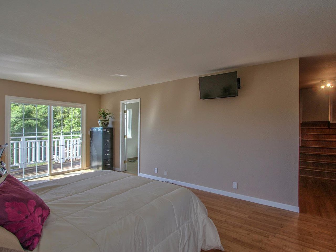 17230 Garlen Ln