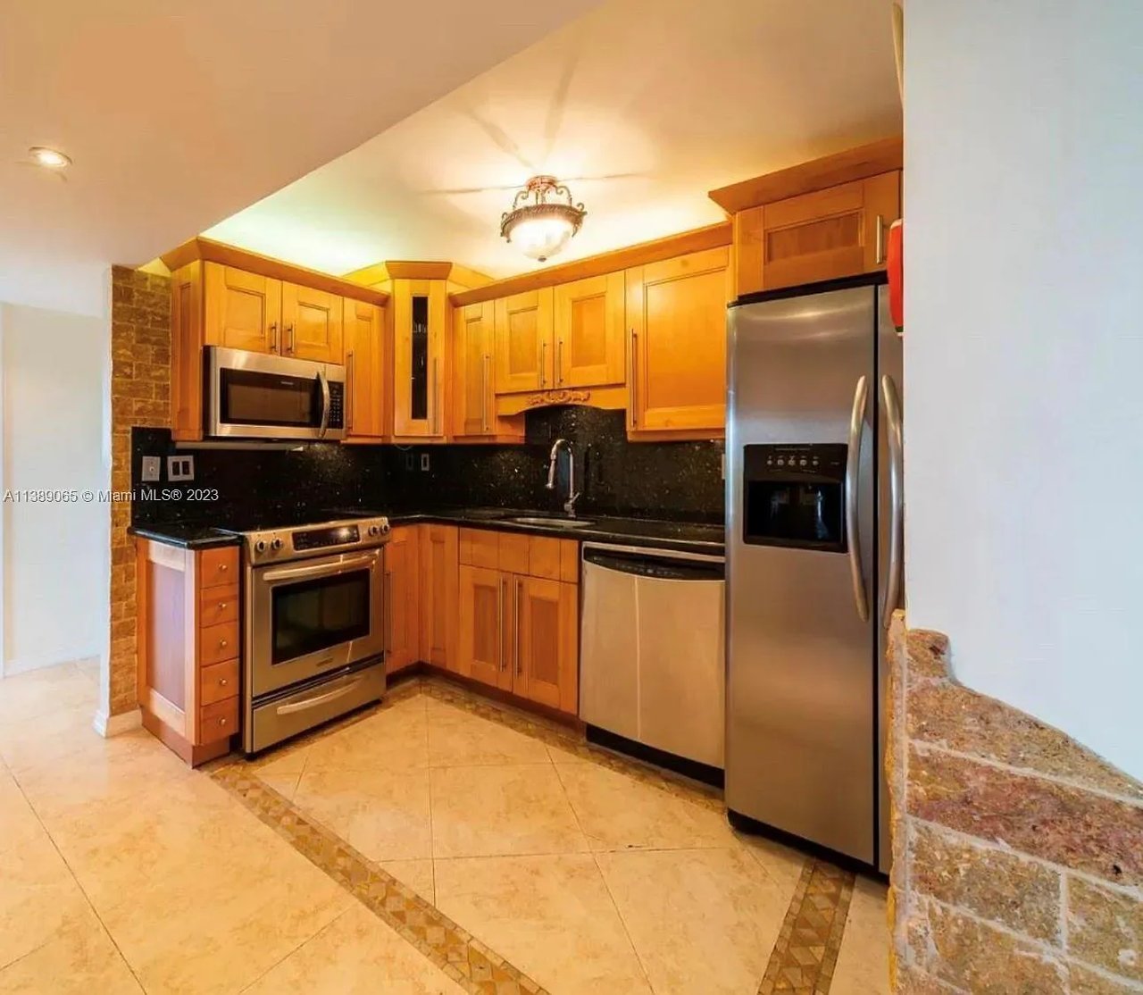 3304 Virginia Street APT 6D