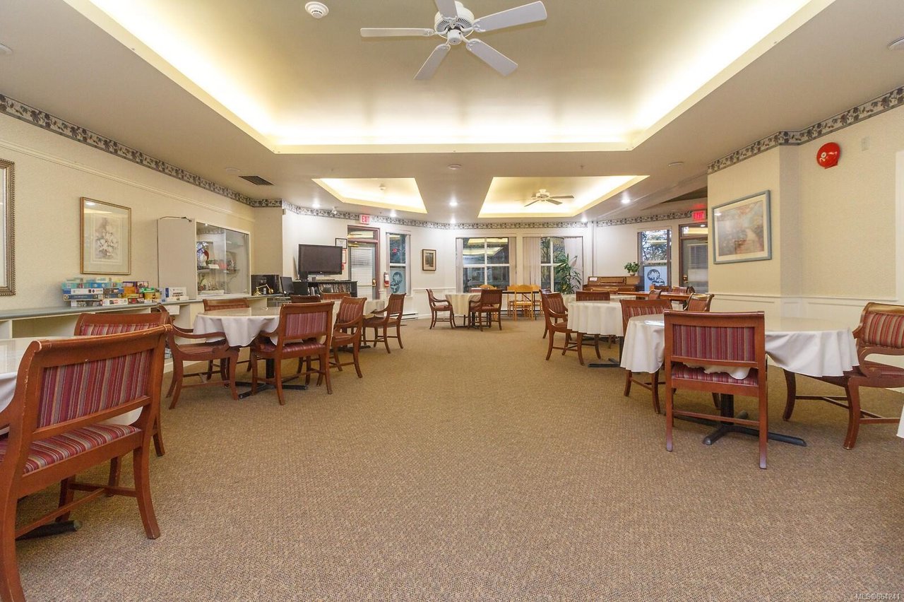 202-290 Island Hwy