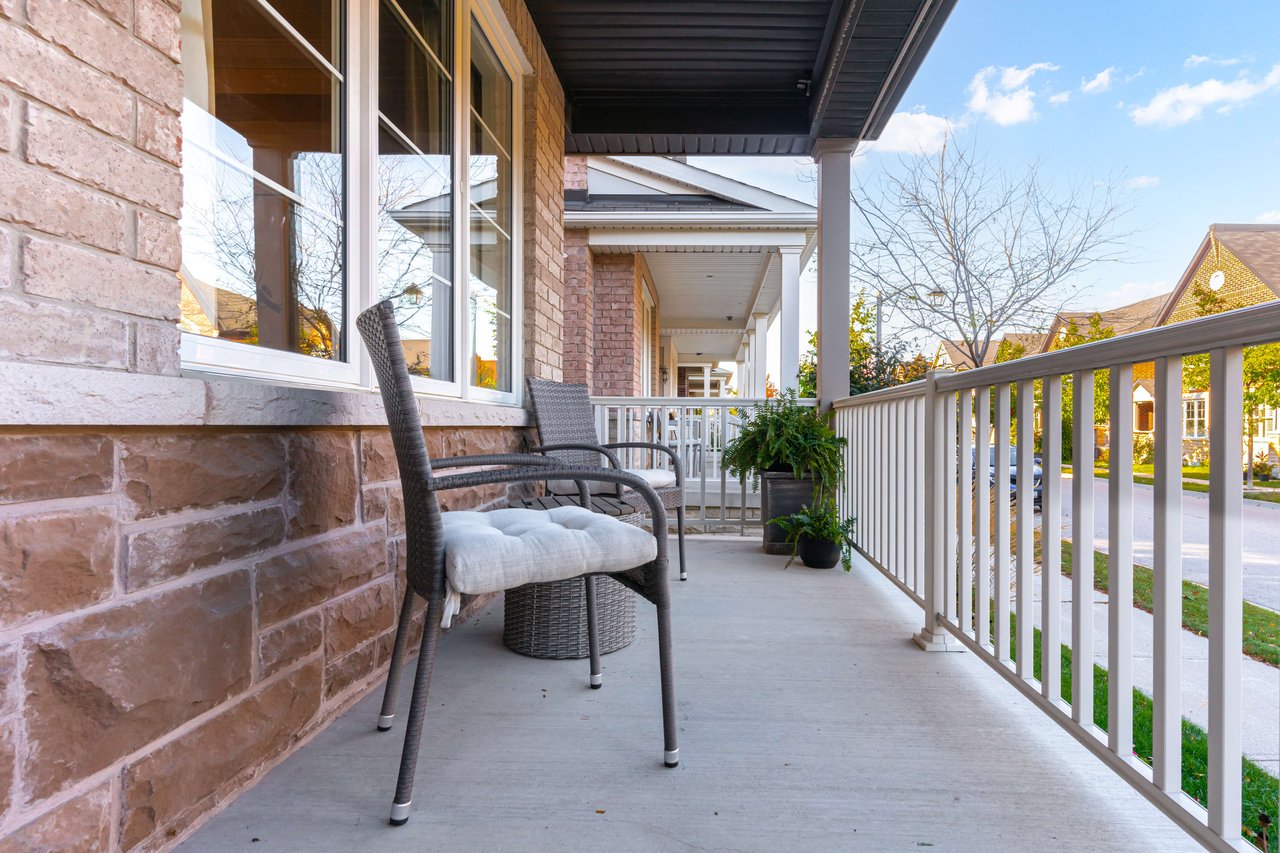 64 Bittersweet St