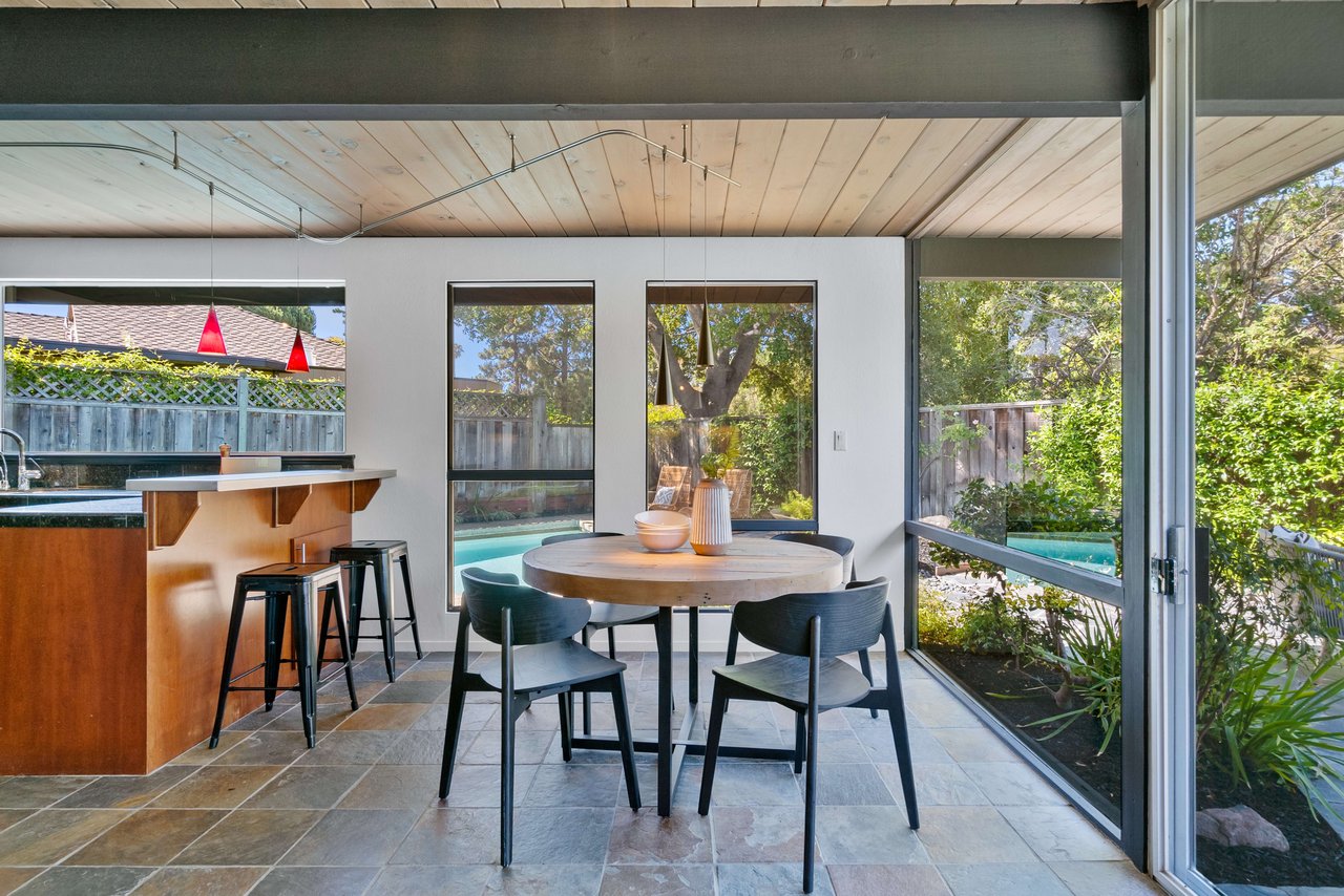 958 Eichler Drive