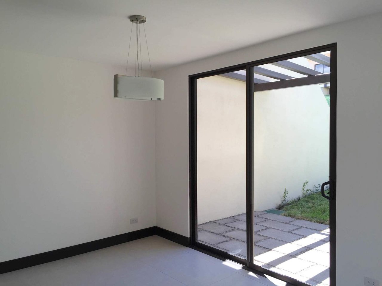 Contemporary Multi Level Townhome, Ciudad Colon, San Jose