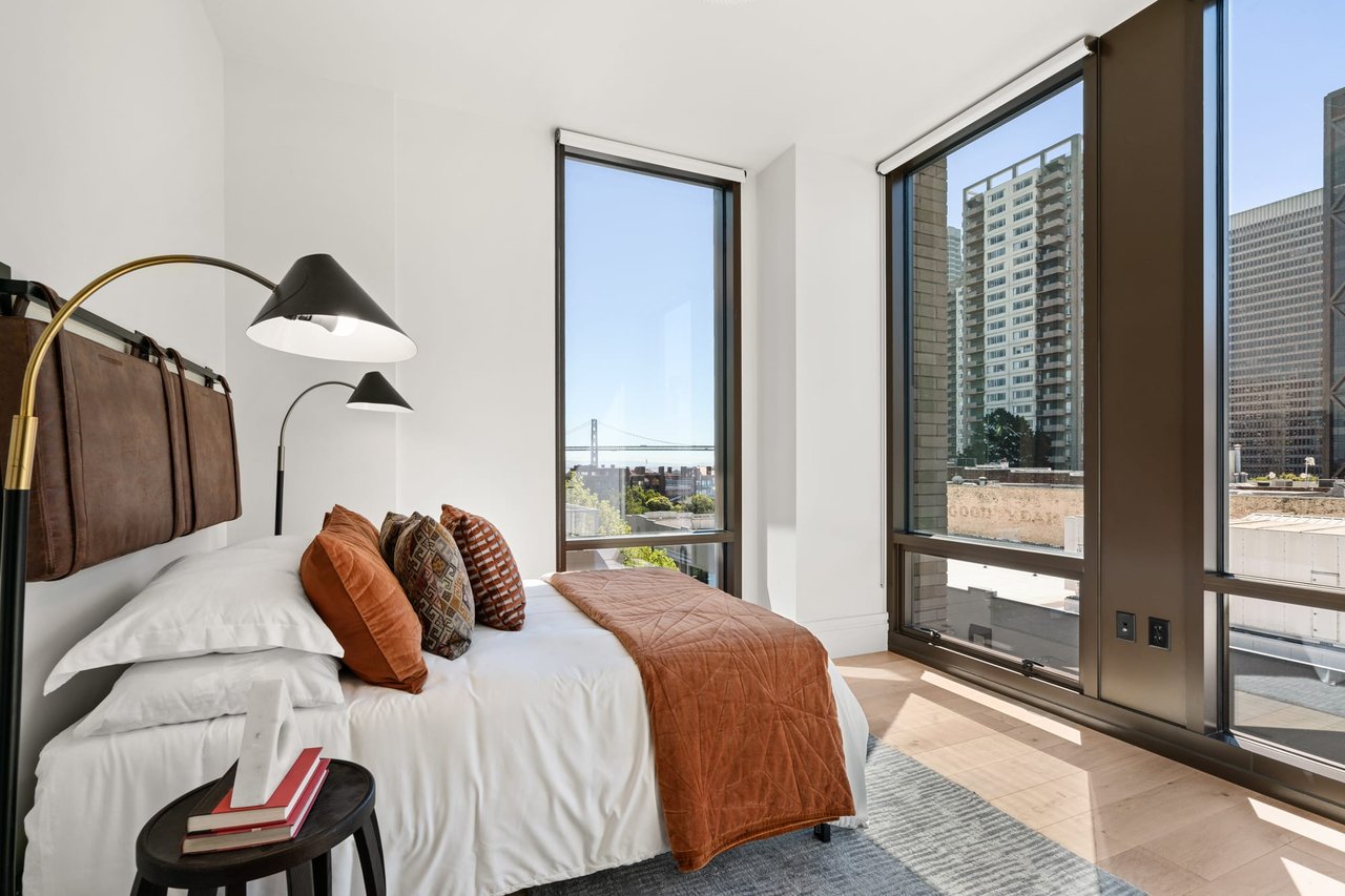 288 Pacific Ave., #5E