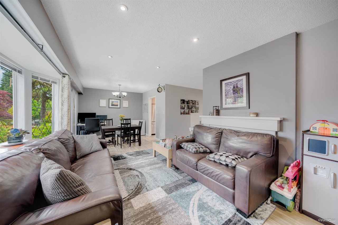 2052 W Keith Road, North Vancouver