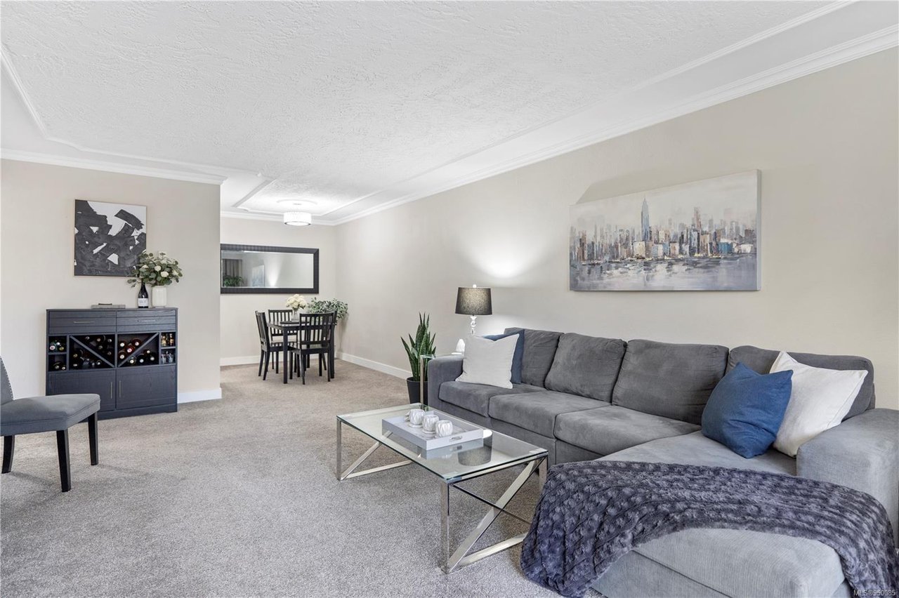 311-1025 Inverness Rd, Saanich