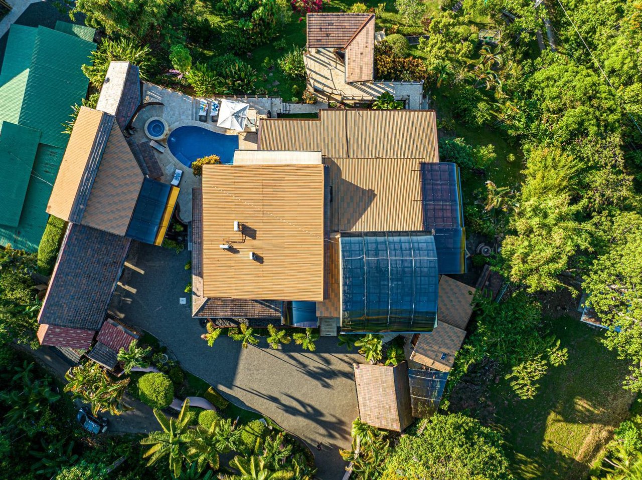 Casa Ramon, Distinguished Tropical Living Near Dominical