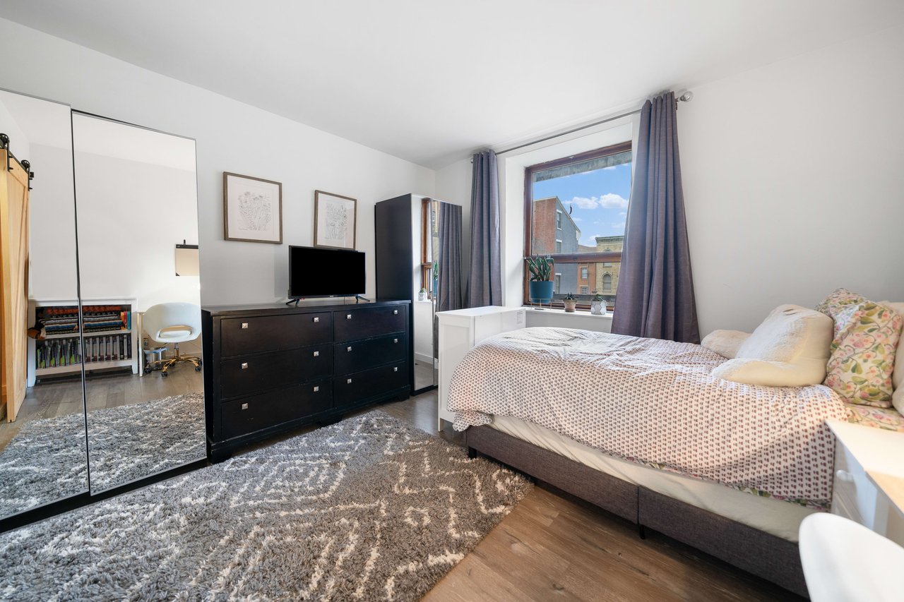 412 Liberty Hill #1B