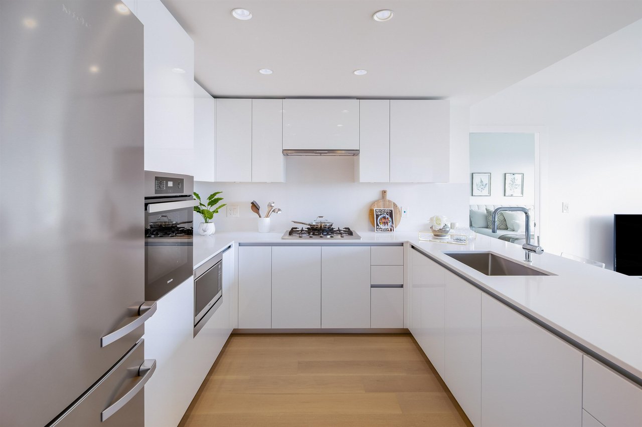520-5766 Gilbert Rd