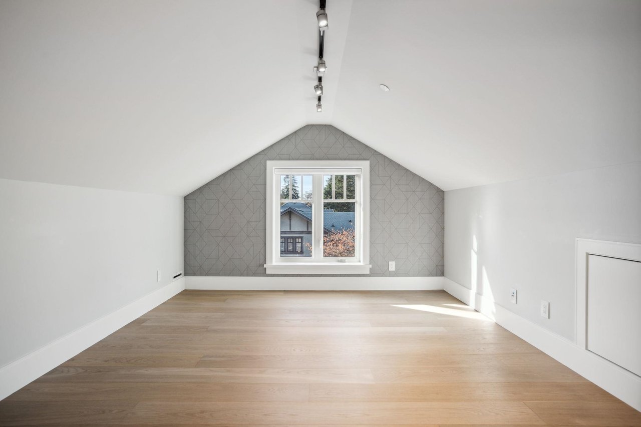 2795 W 37th Ave