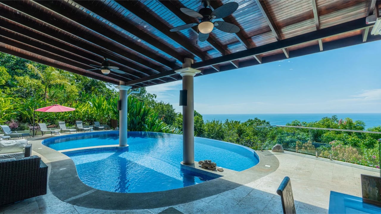 Solar Powered Coastal Luxury Estate, Dominical, Puntarenas