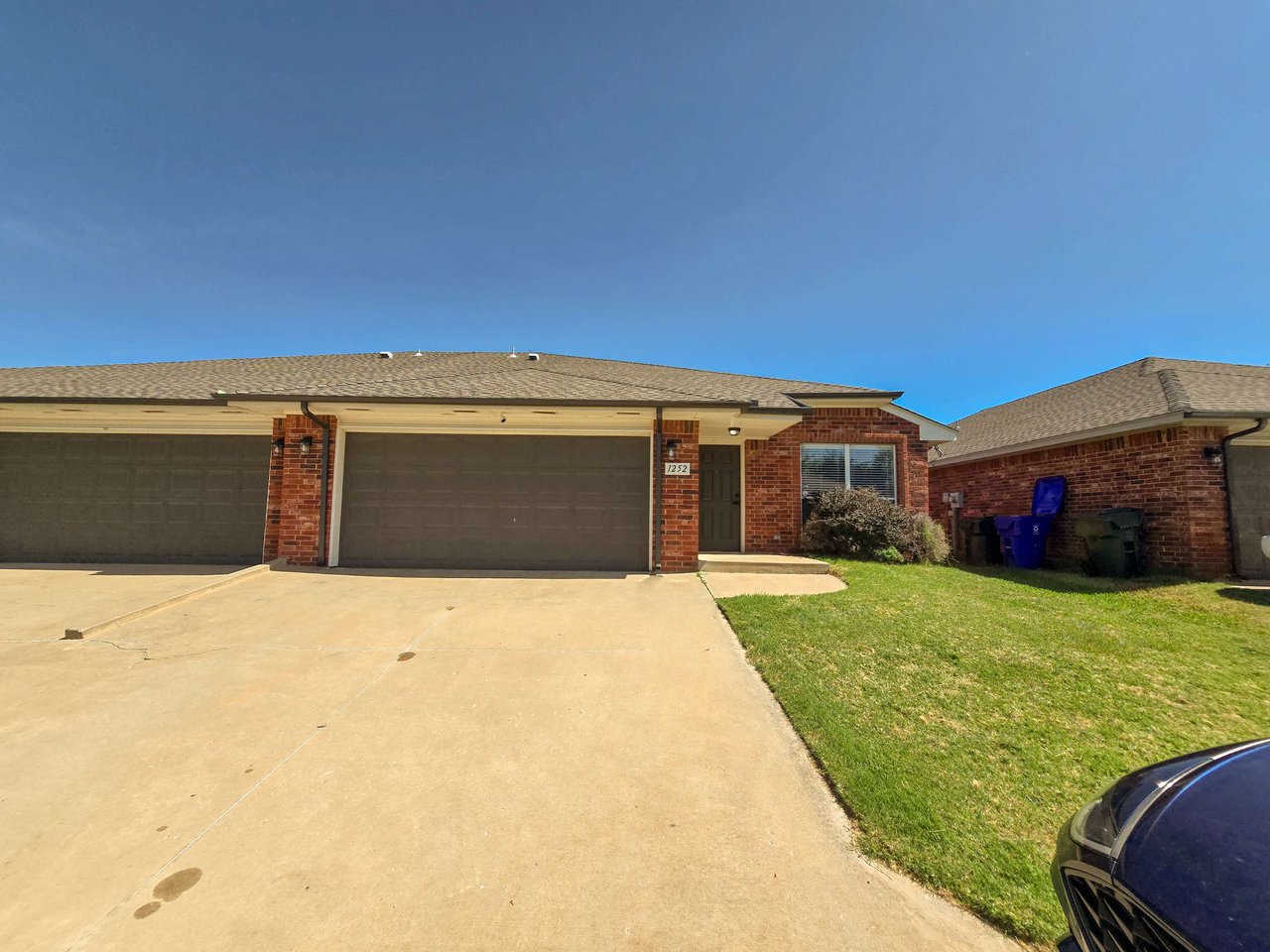 1252 Kingston Rd