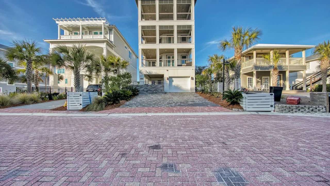 64 Emerald Cove Lane South