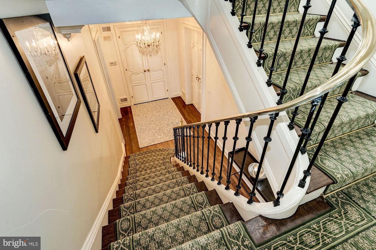 84 Kalorama Cir NW