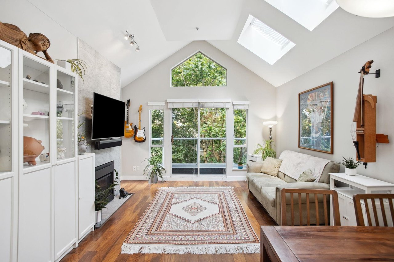 401-3720 W 8th Avenue, Vancouver
