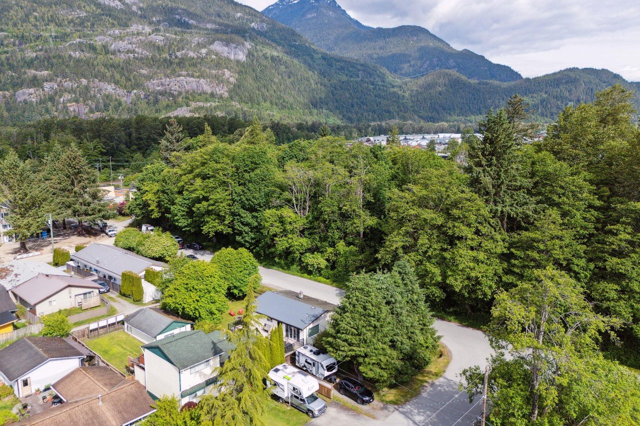 38891 Newport Road, Squamish