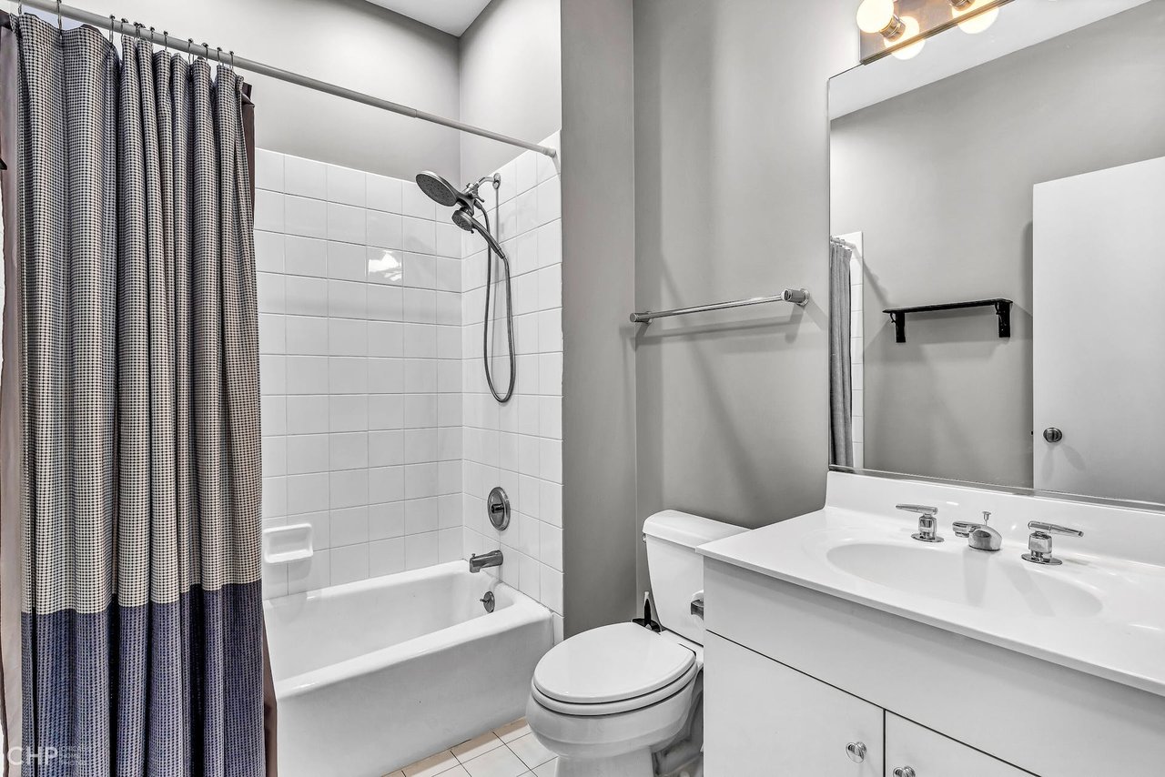 2024 W Willow Street Unit: C