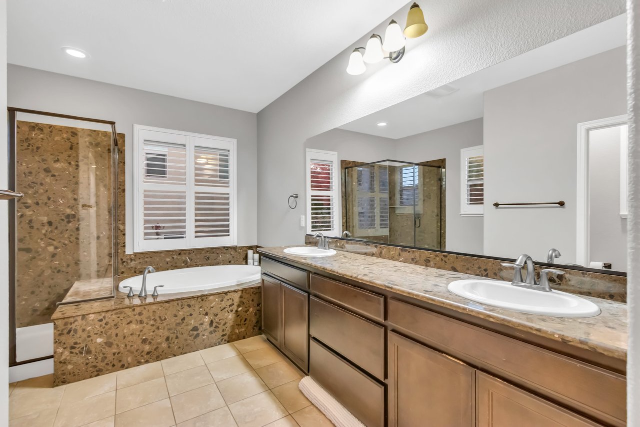 3123 Acorn Glen Way