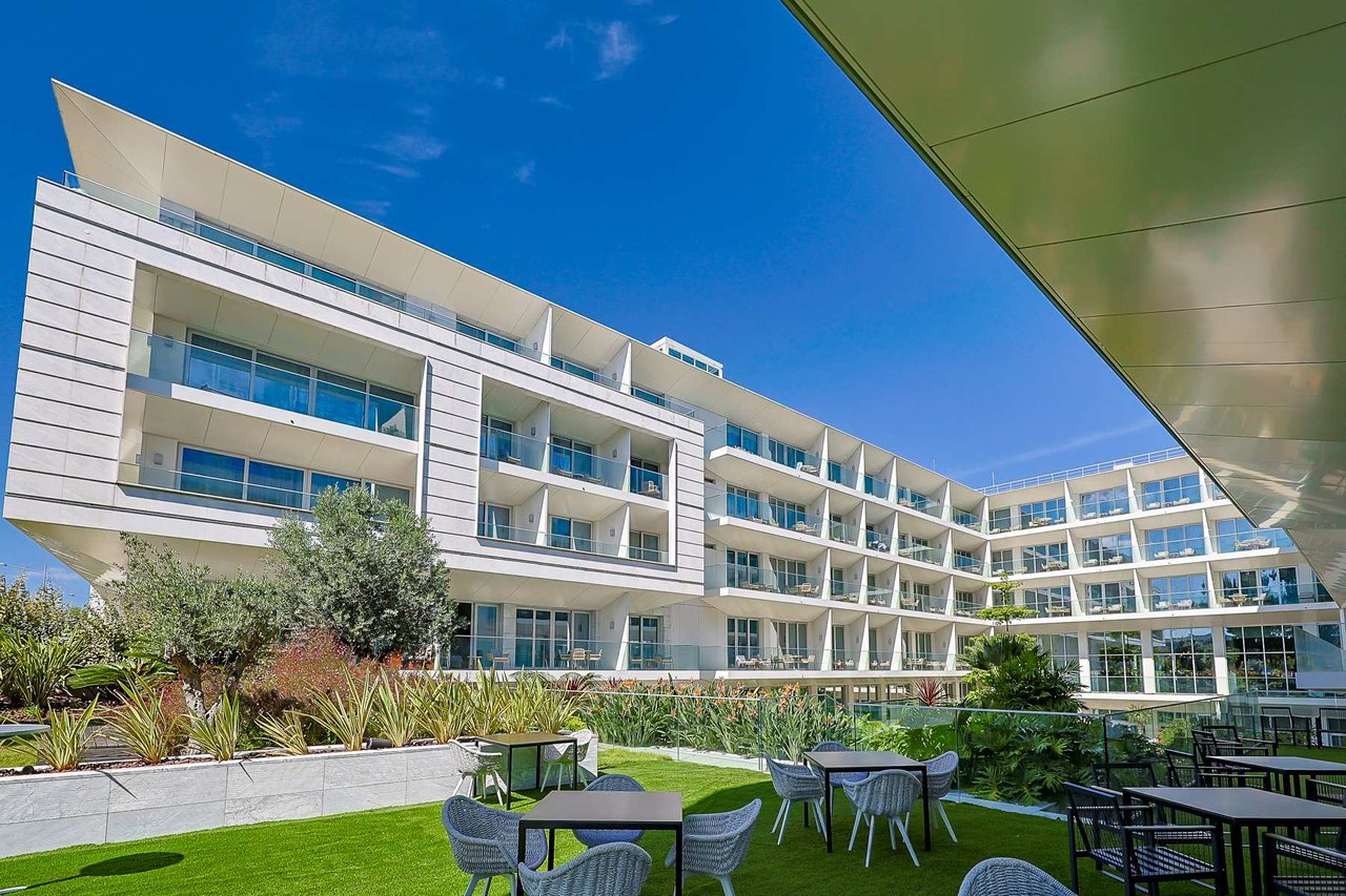 One-Bedroom Apartment in Lisbon’s Hyatt Regency