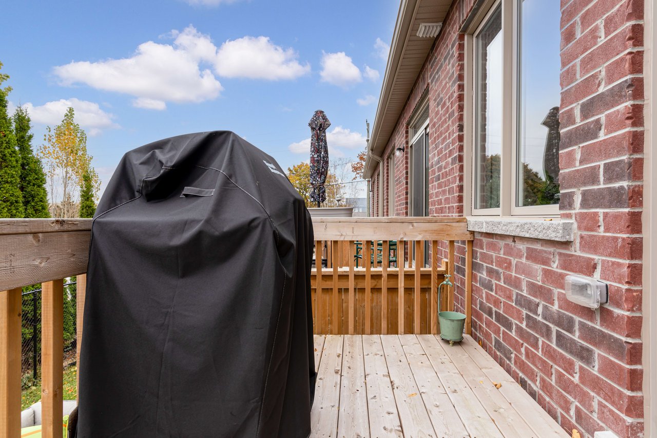 6 Dreamland Lane