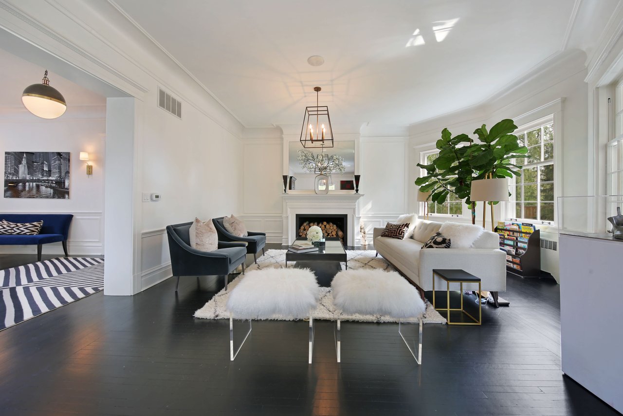 A fusion of the latest materials and finishes reinterprets its classic pedigree for modern living