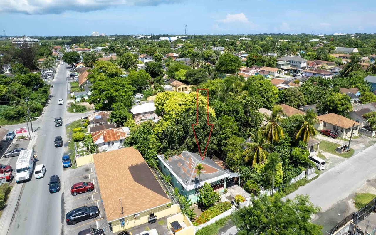 Mixed Use Property in The Grove, Nassau