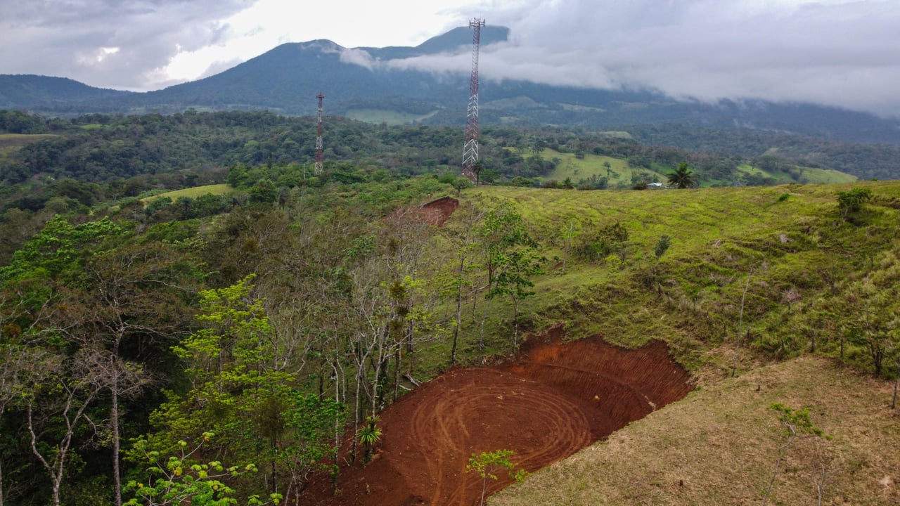 Emmanuel Hills Lot 2A | Panoramic valley and Volcan views!