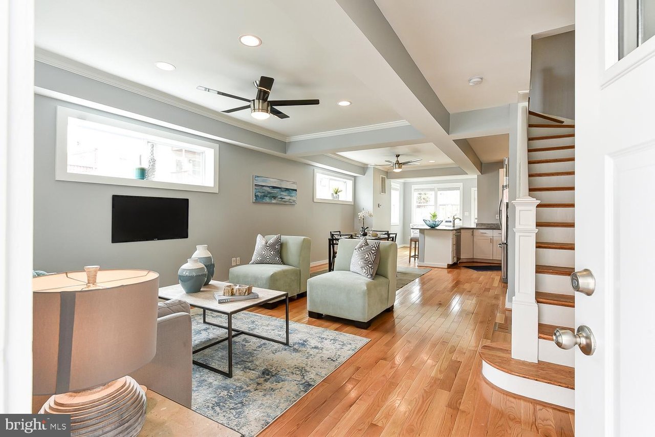 408 Crittenden St NW