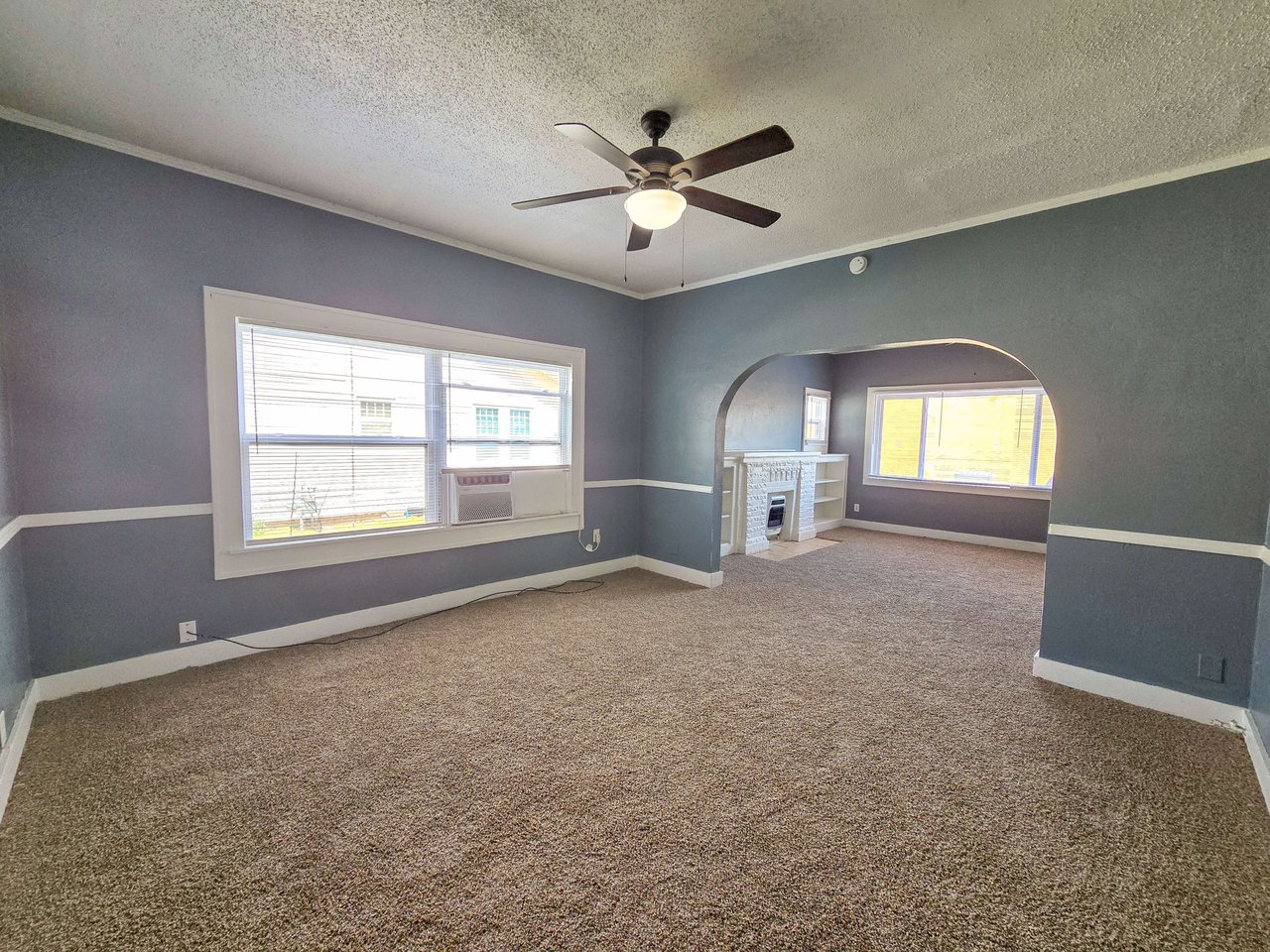 810 N Kickapoo