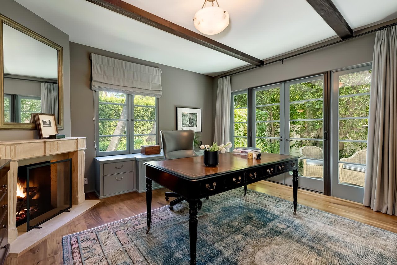 523 N Roxbury Drive