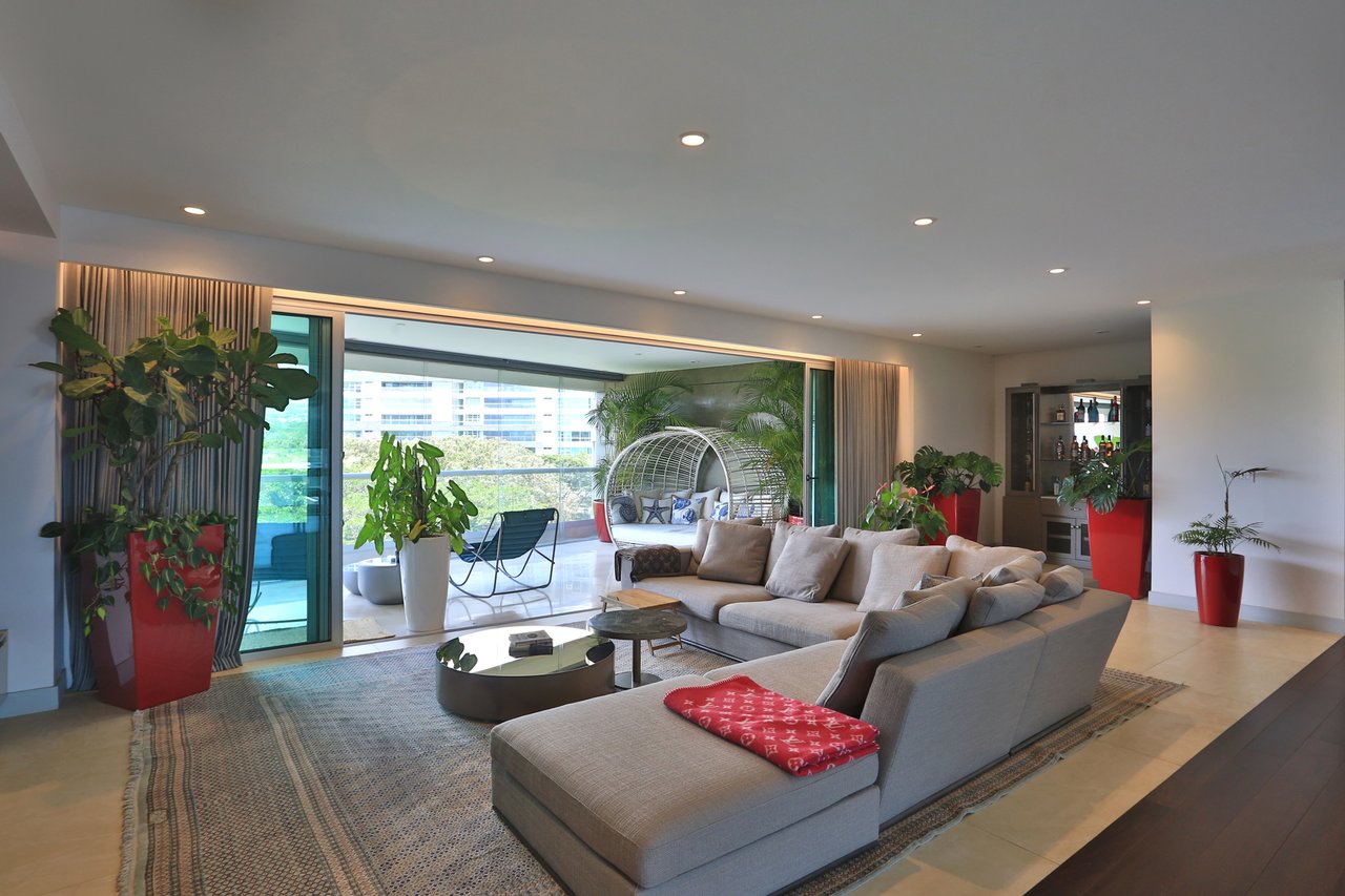 Modern Central Park Residence, Escazu, San Jose