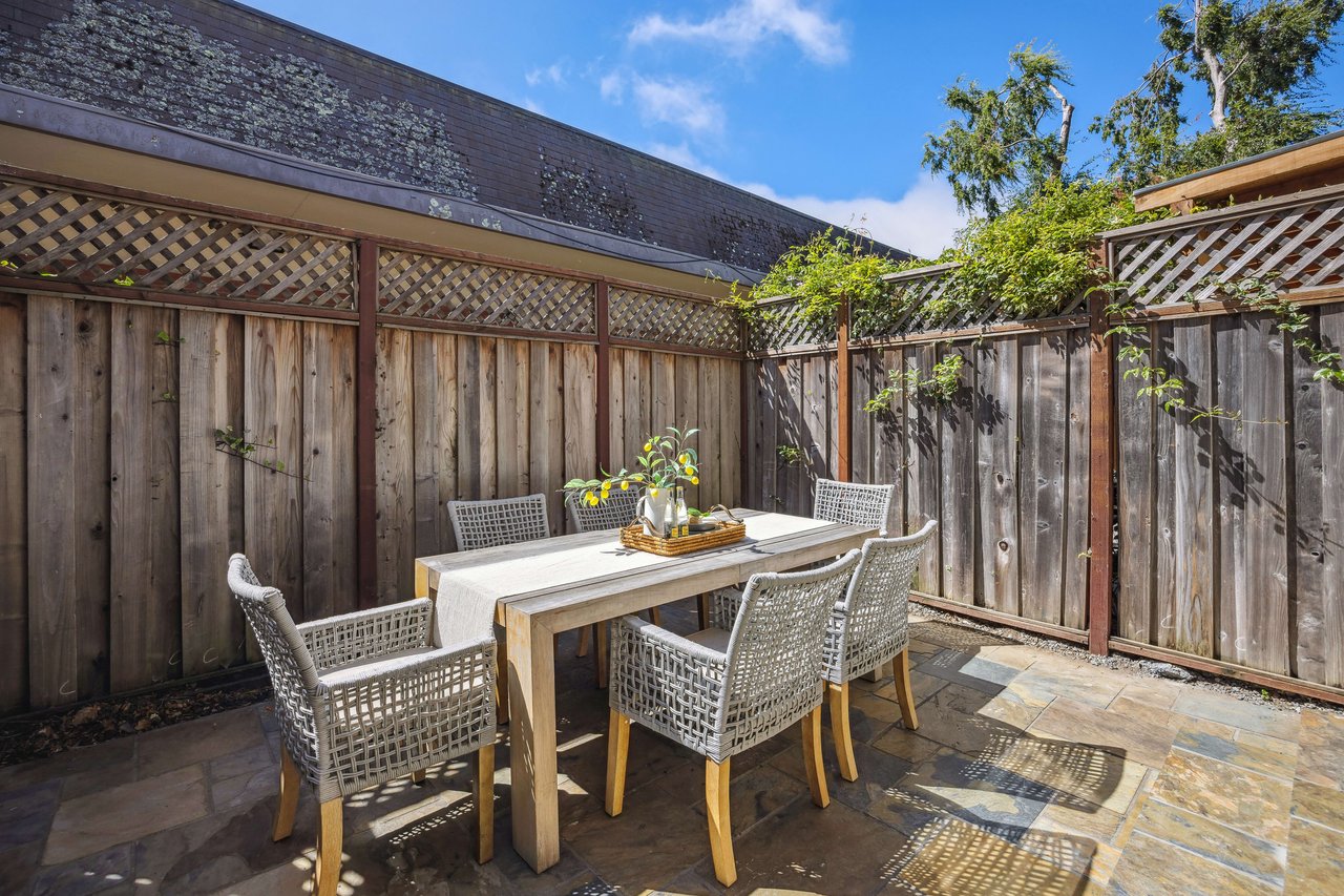 Sunny Townhome in Corte Madera