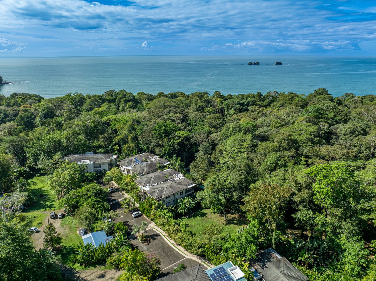 Beachfront Penthouse Luxury Condo, Uvita, Puntarenas