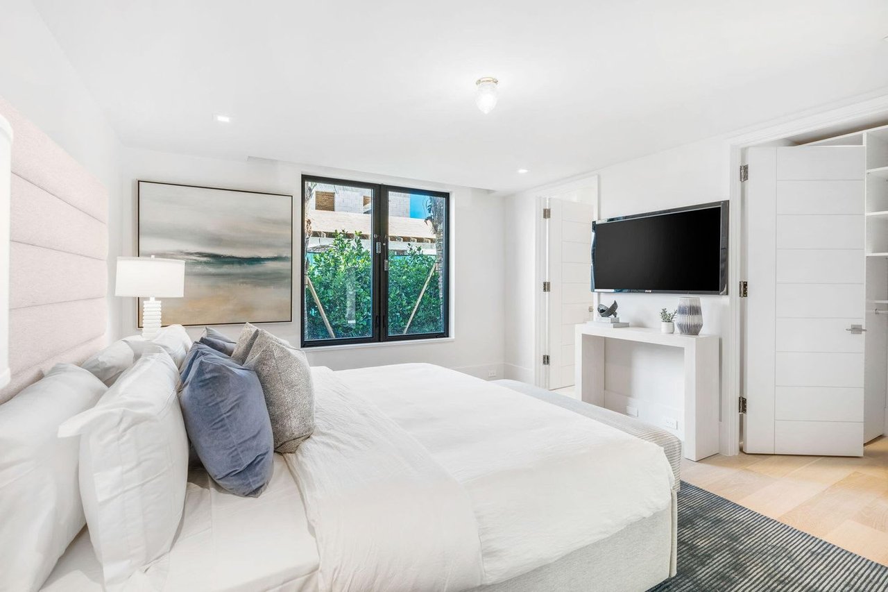 2291 Ibis Isle Rd E