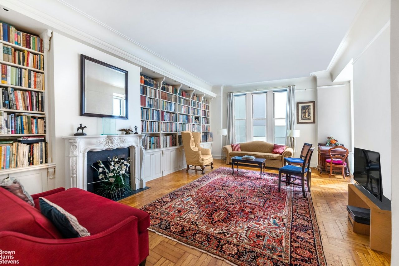 180 West 58th Street Unit: 3B