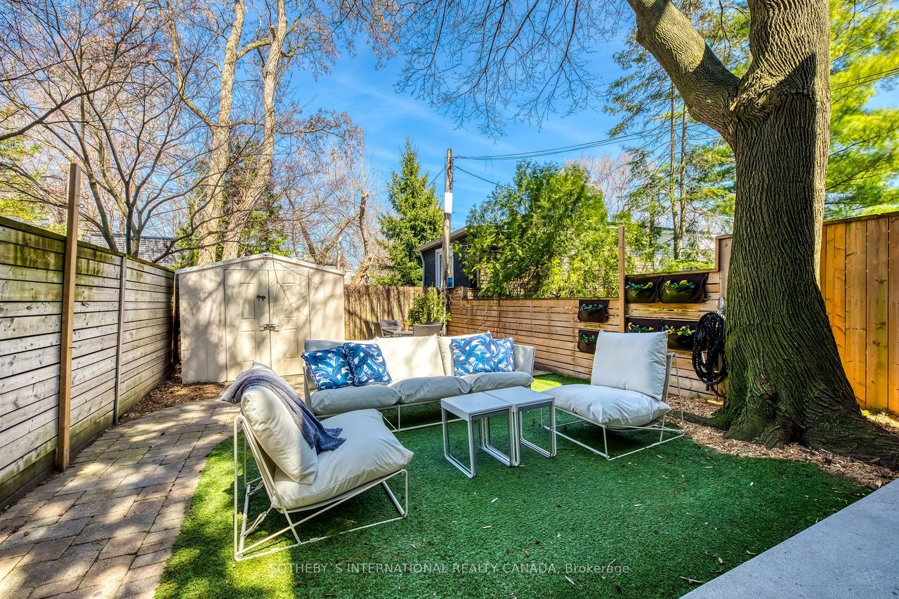 152 Riverdale Ave