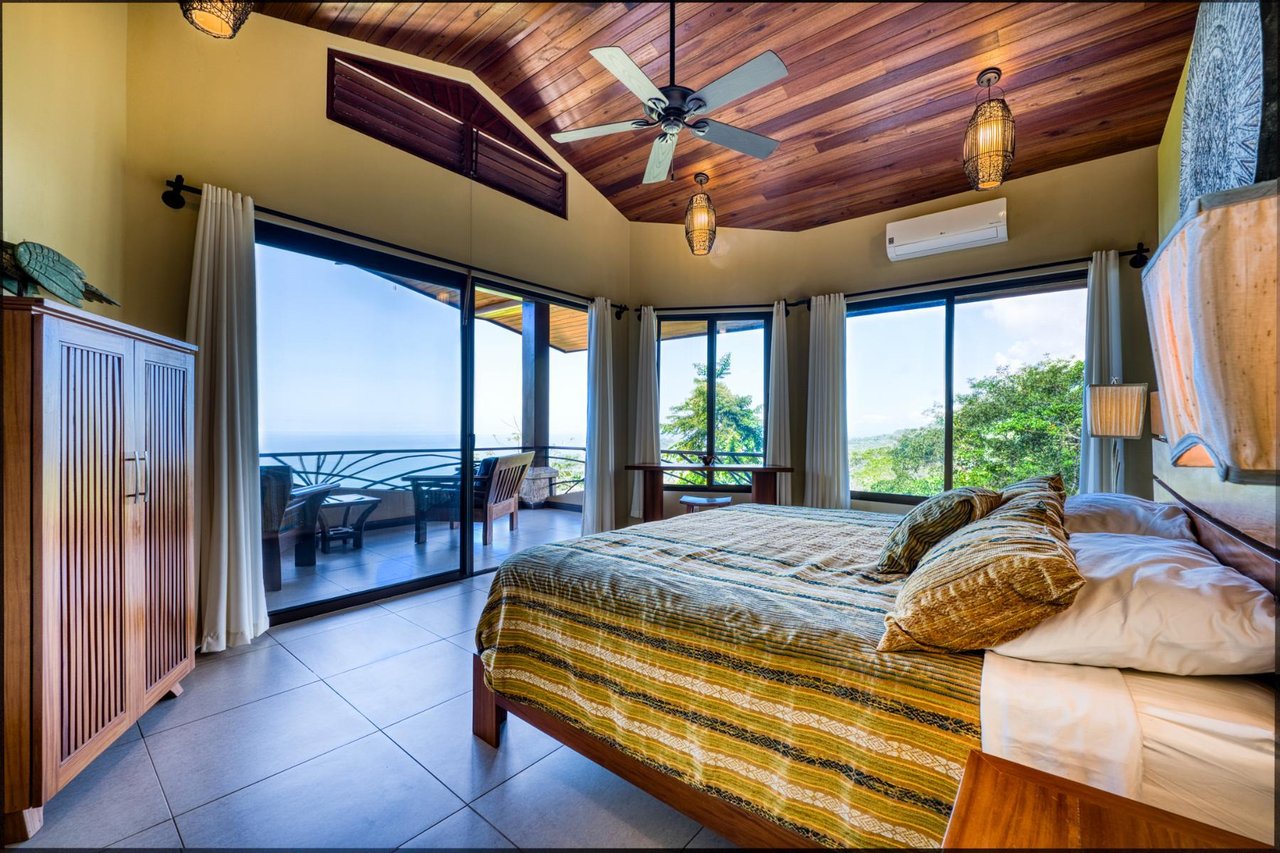 Modern Ocean View Rainforest Estate, Dominical, Puntarenas