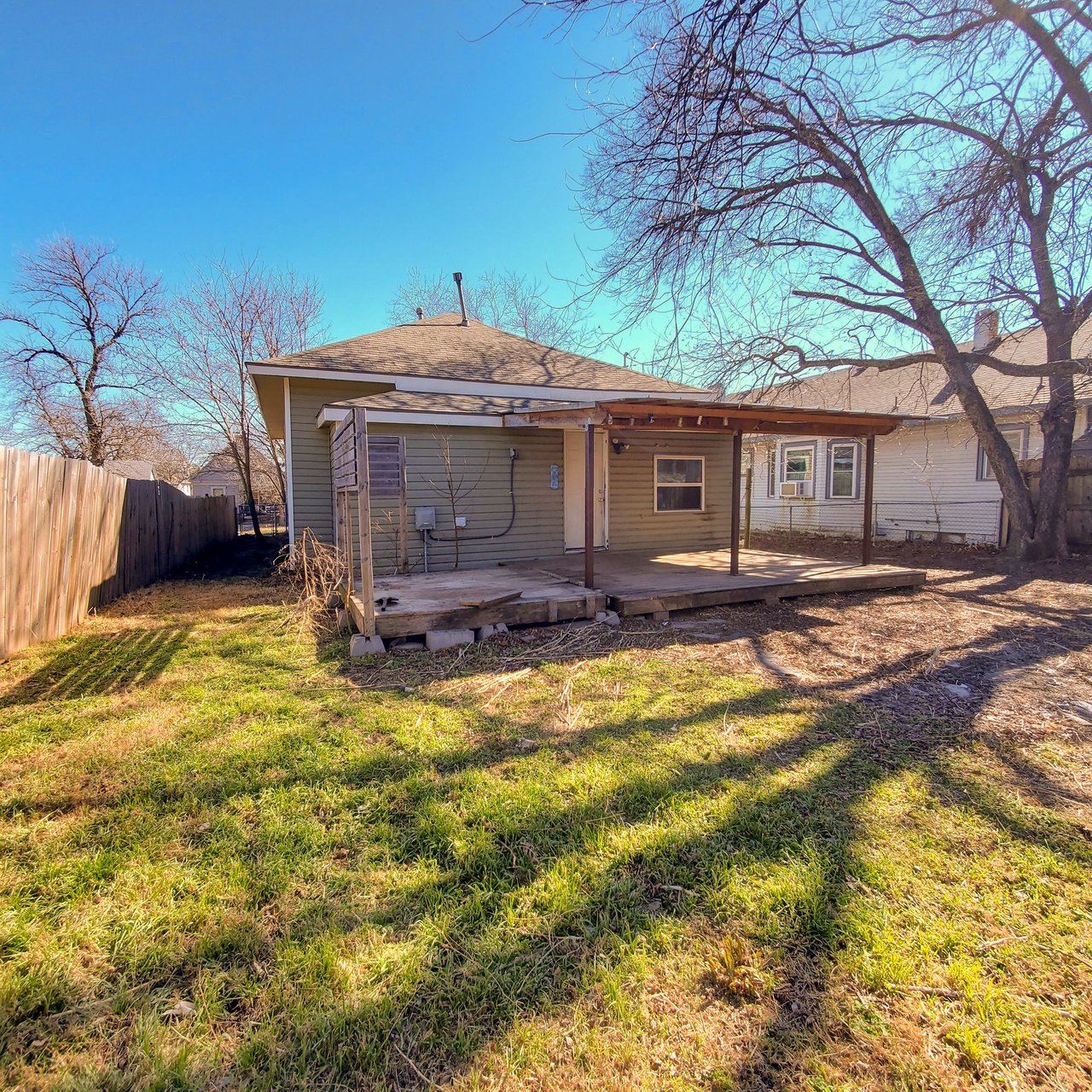 718 North Beard Ave