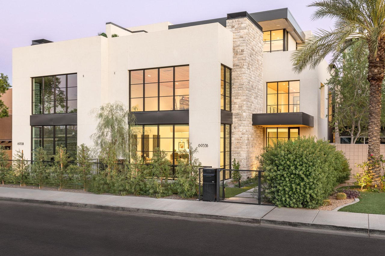 Luxury modern homes in Old Town Scottsdale