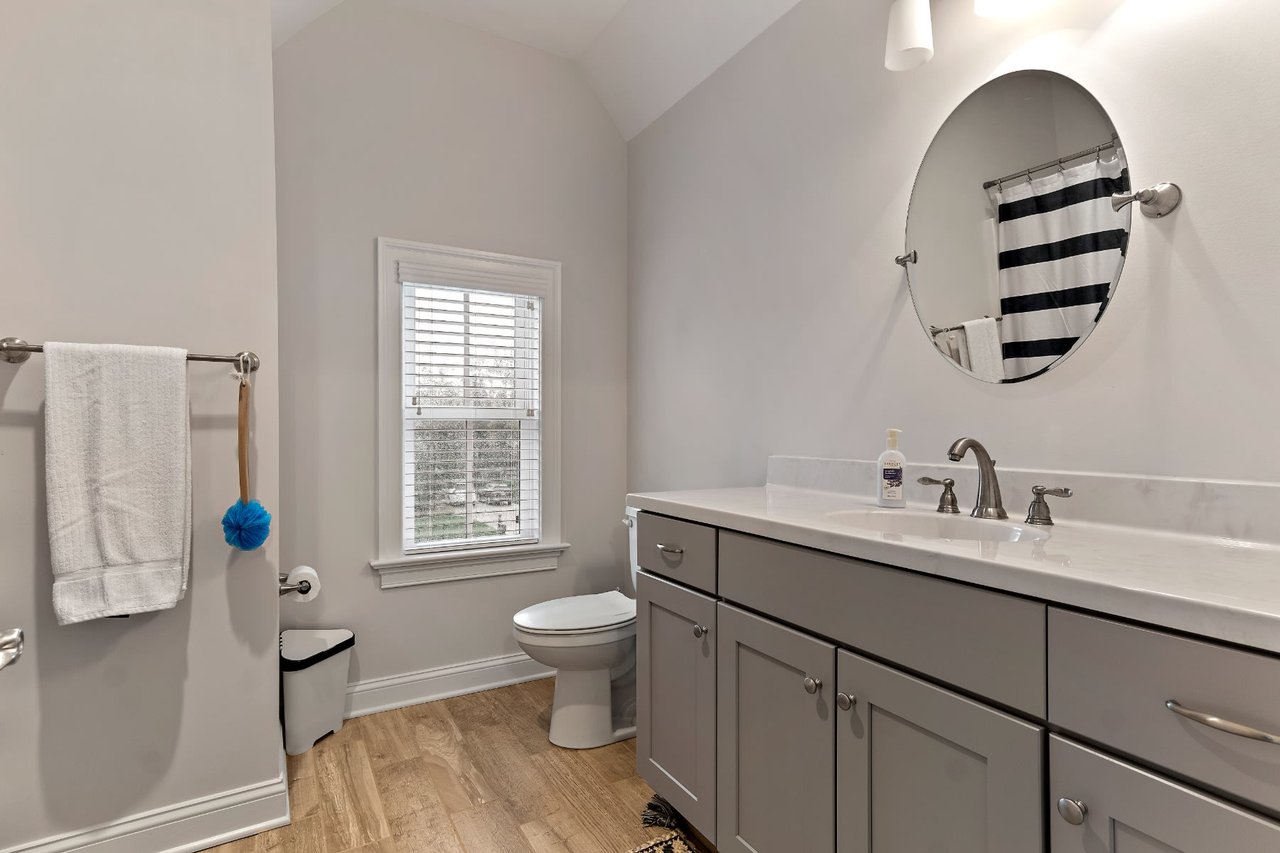 1400 Ascot Hill Terrace