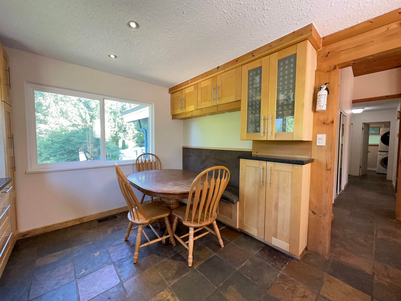 1100 Fernwood Rd