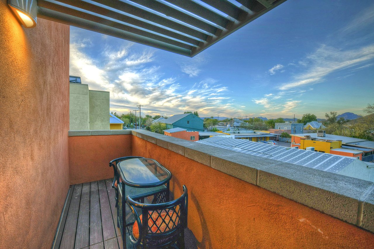 New Contemporary in Barrio Viejo