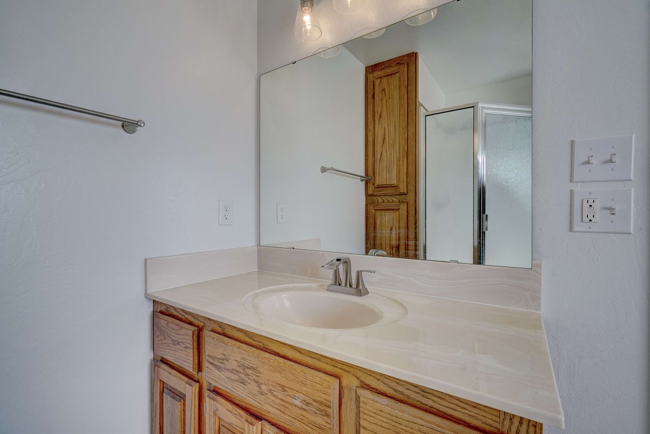 109 Siara Dr