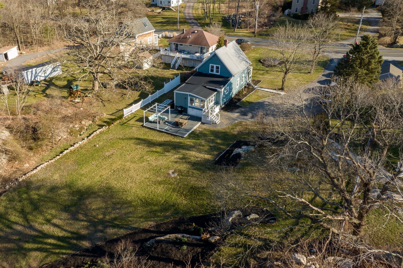 Quintessential Hingham Residence 