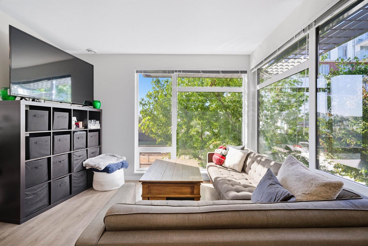 207-3289 Riverwalk Ave