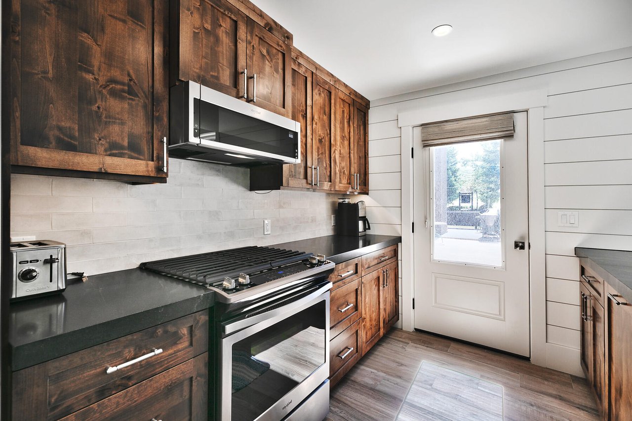 Luxury and Convenience at Three Kings