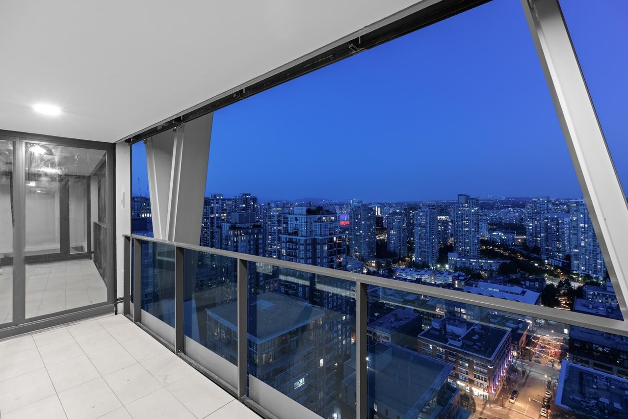 2803-1111 Richards Street, Vancouver