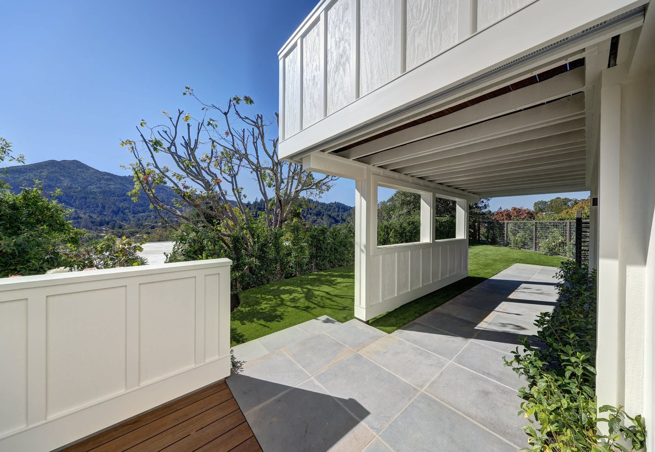 Exceptional Contemporary Renovation