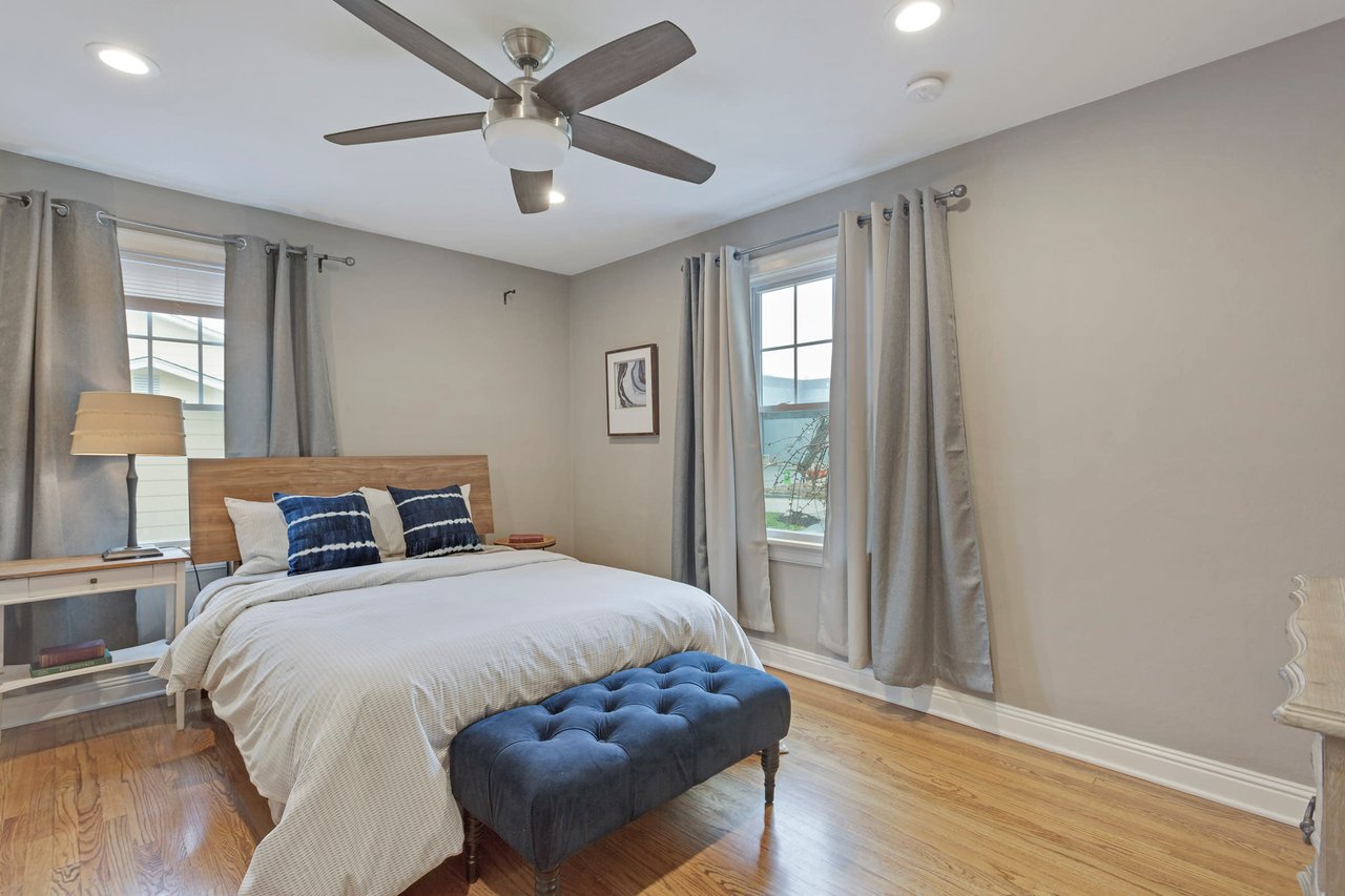 Chic Meets Functional in Des Peres