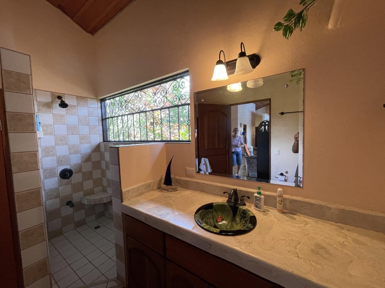 5.2 Acres, 2 Bedroom Home With 60 Ft Infinity Lap Pool, 1 Bedroom Guest House, Ocean View!