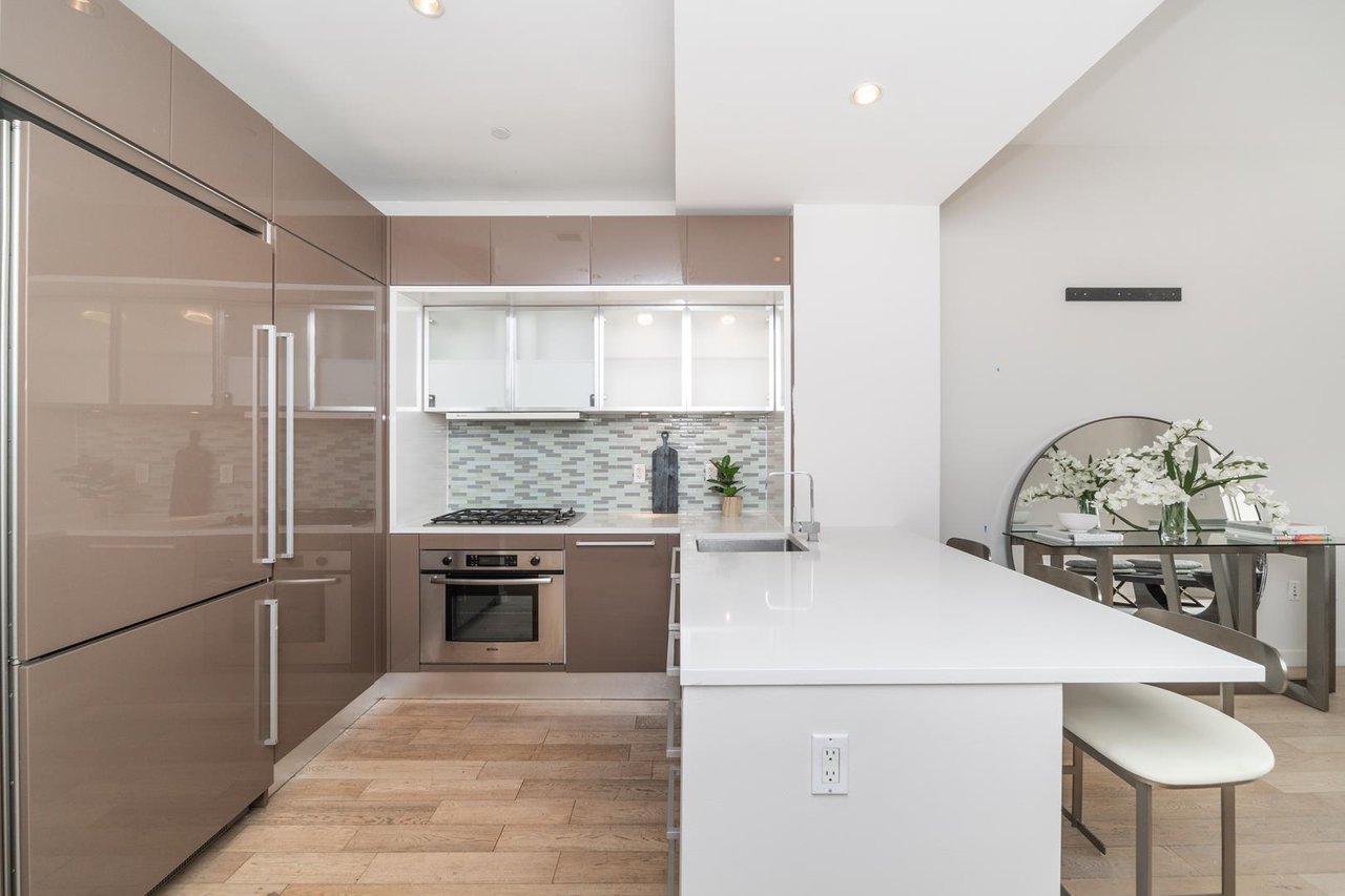 75 Wall Street, Apt 31-R